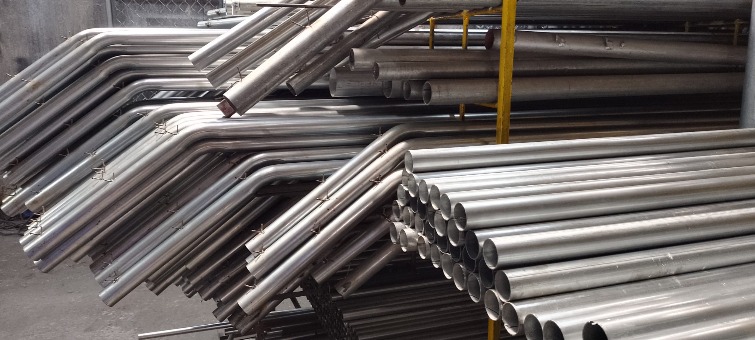 Tubería galvanizada en Cali para cerramientos y estructuras